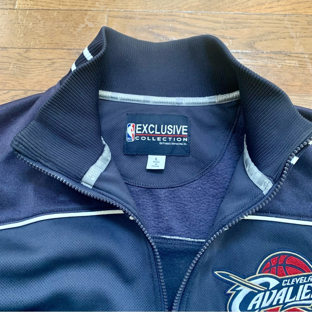 ⭐️SOLD⭐️Cleveland Cavaliers NBA Majestic Full Zip Jacket | Size L | Navy Blue - Picture 6 of 12